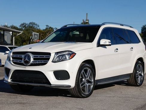 Used 2017 Mercedes-Benz GLS 550 4MATIC image 4