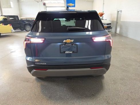 Certified 2025 Chevrolet Equinox LT FWD image 5