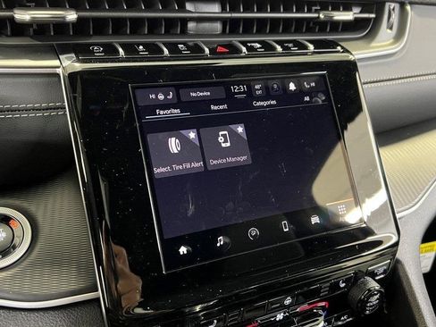 New 2025 Jeep Grand Cherokee Altitude w/ Trailer Tow Package image 38