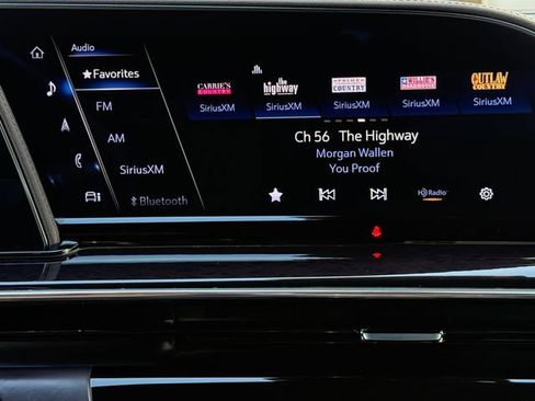 Used 2022 Cadillac Escalade ESV Premium Luxury Platinum w/ Heavy-Duty Trailer Package AWD/4WD image 8