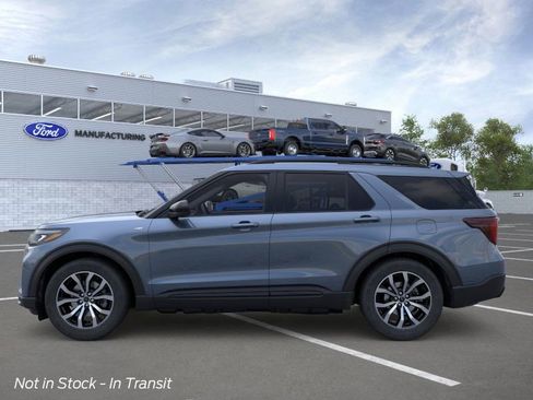 New 2026 Ford Explorer ST-Line image 3