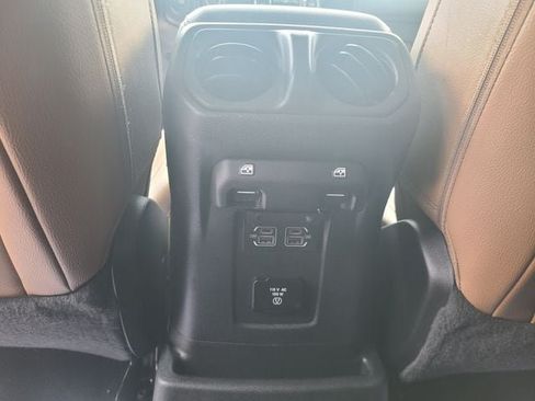 Used 2021 Jeep Wrangler Unlimited Sahara w/ Cold Weather Group AWD/4WD image 18
