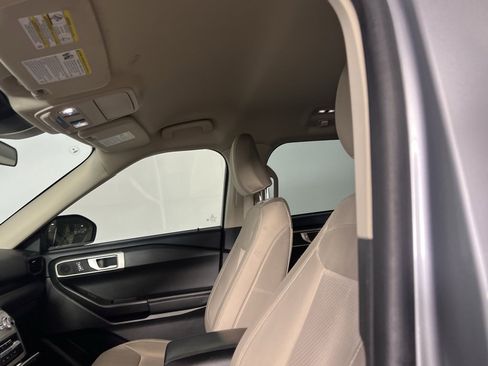 Used 2023 Ford Explorer 4WD image 22