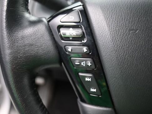 Used 2023 Nissan Armada SL image 35