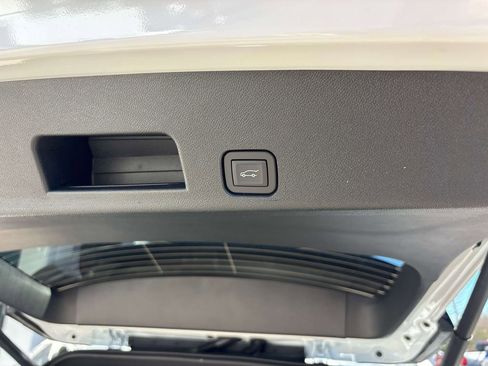 New 2026 GMC Acadia AT4 w/ Luxury Package image 5