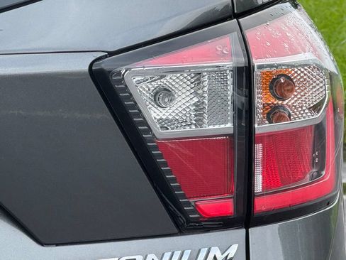 Certified 2017 Ford Escape Titanium FWD image 8