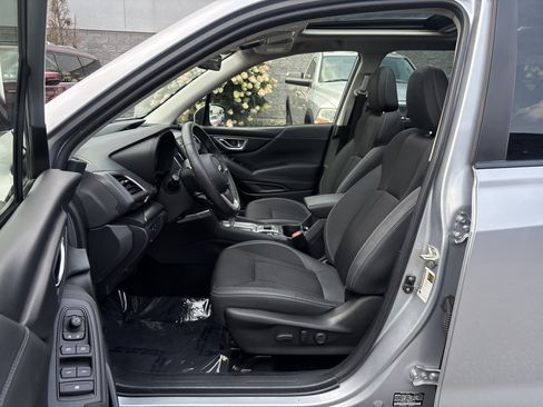 Used 2021 Subaru Forester Premium AWD/4WD image 35