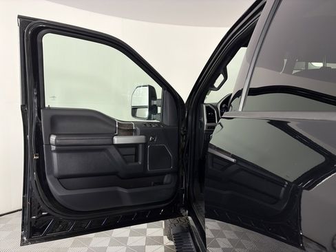 Used 2022 Ford F350 Lariat w/ Lariat Ultimate Package image 10