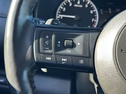 Certified 2023 Nissan Pathfinder SL w/ Lighting Package (N92) image 38