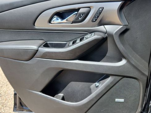 Used 2023 Chevrolet Traverse Premier w/ Redline Edition image 28