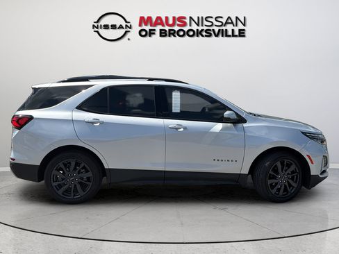 Used 2022 Chevrolet Equinox RS w/ RS Leather Package FWD image 13