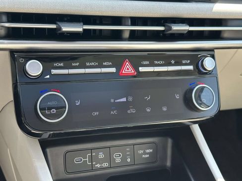 Used 2025 Hyundai Tucson SEL AWD/4WD image 37