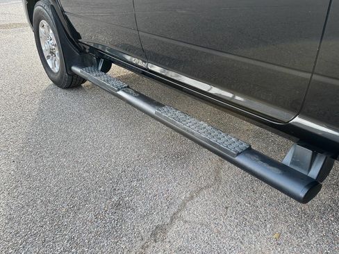 Used 2018 RAM 2500 Big Horn w/ Harvest Edition image 10