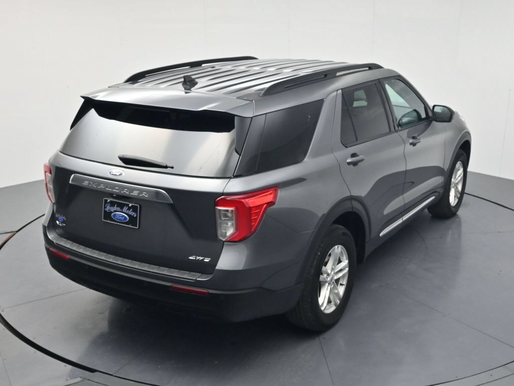 Used 2023 Ford Explorer XLT AWD/4WD image 41