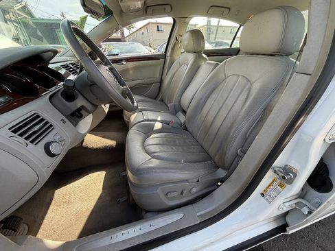 Used 2008 Buick Lucerne CXL w/ Luxury Package FWD image 9