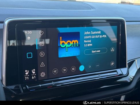 Used 2025 Volkswagen Atlas Cross Sport SE image 21