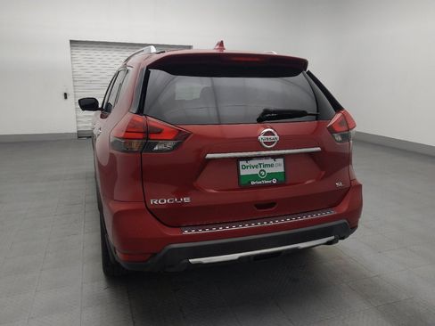Used 2017 Nissan Rogue SL w/ SL Premium Package FWD image 6