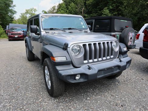 Used 2018 Jeep Wrangler Unlimited Sport S AWD/4WD image 1