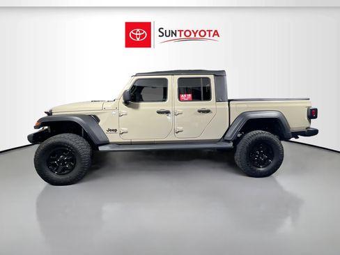 Used 2020 Jeep Gladiator Sport AWD/4WD image 7