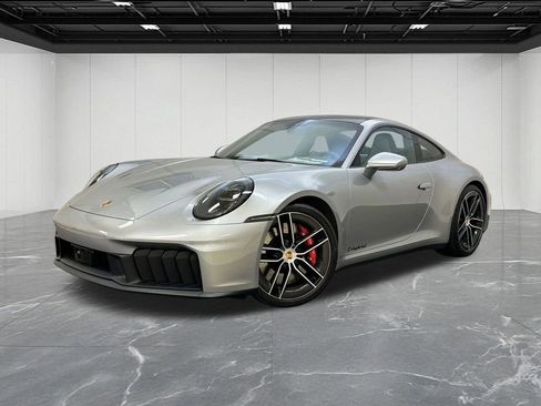 Used 2025 Porsche 911 Carrera GTS image 1