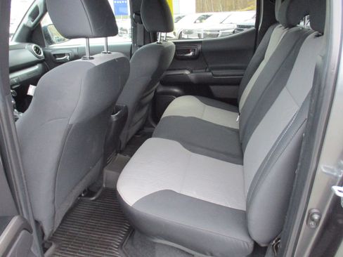 Used 2023 Toyota Tacoma TRD Sport w/ Advanced Technology Package AWD/4WD image 13