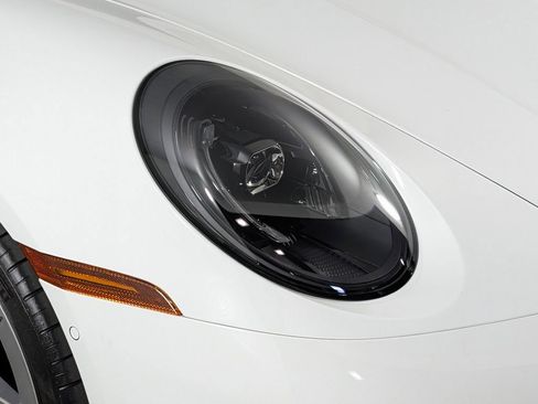 Certified 2025 Porsche 911 Carrera RWD image 15