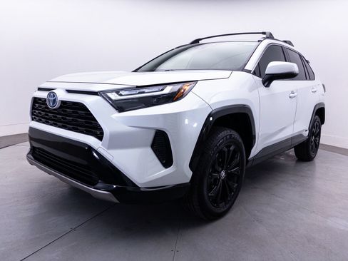 Used 2024 Toyota RAV4 SE w/ Weather Package AWD/4WD image 14