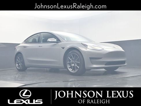 Used 2020 Tesla Model 3 Standard Range Plus image 14