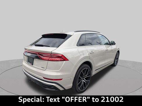 Used 2020 Audi Q8 Prestige AWD/4WD image 3