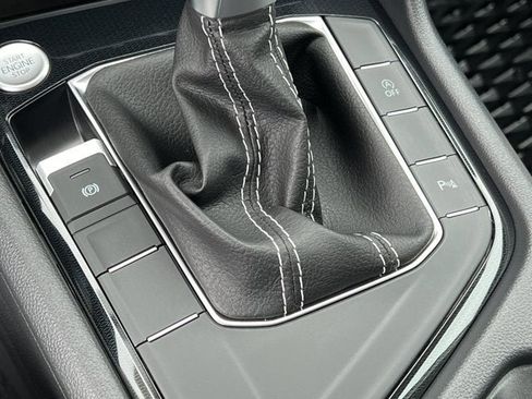 New 2025 Volkswagen Taos S image 19