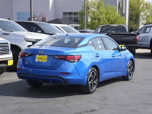 Used 2025 Nissan Sentra SV image 6