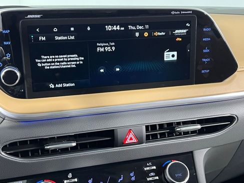 Used 2023 Hyundai Sonata Limited image 19