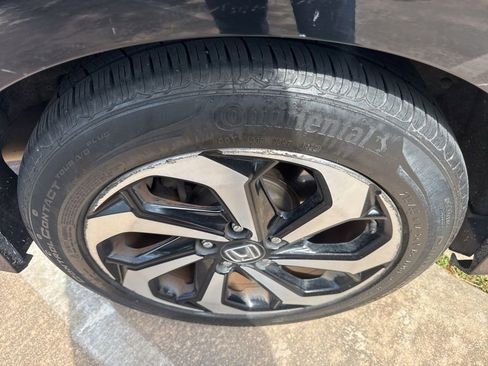 Used 2017 Honda Accord EX-L image 32