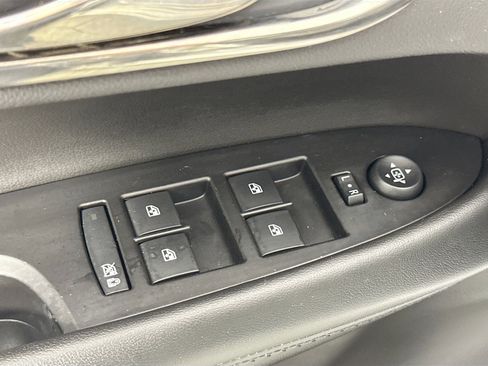 Used 2017 Cadillac ATS Luxury AWD/4WD image 18