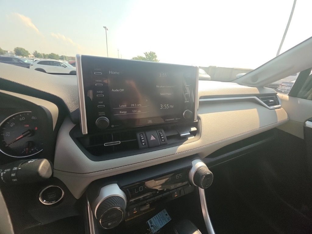 Used 2019 Toyota RAV4 XLE Premium w/ Advanced Technology Package AWD/4WD image 20