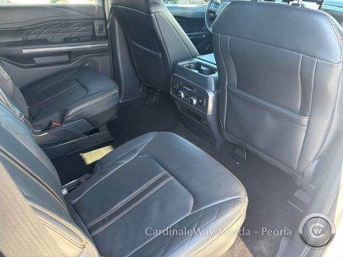 Used 2023 Ford Expedition Platinum image 15