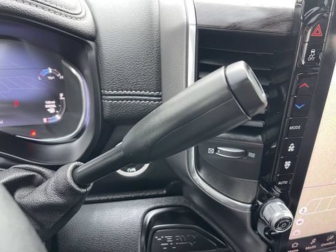 New 2026 RAM 2500 Laramie AWD/4WD image 33