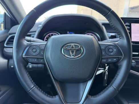 Used 2023 Toyota Camry SE FWD image 9