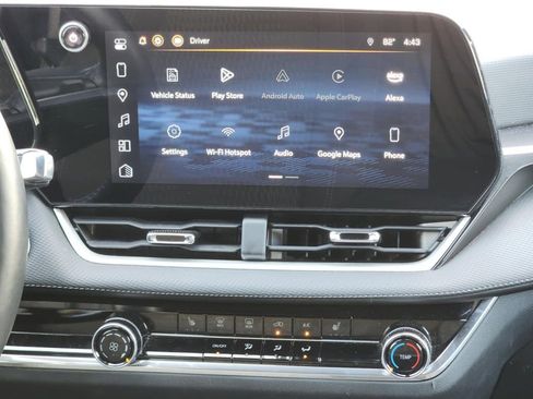 Used 2025 Chevrolet Equinox LT image 19