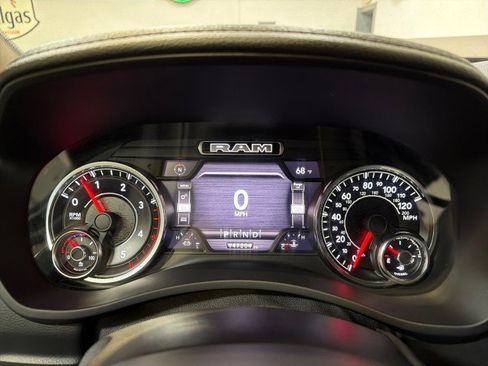 Used 2020 RAM 3500 Laramie image 33