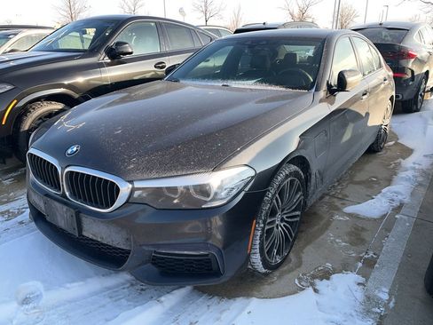Used 2018 BMW 530e xDrive 530e xDrive iPerformance w/ M Sport Package 2 image 1