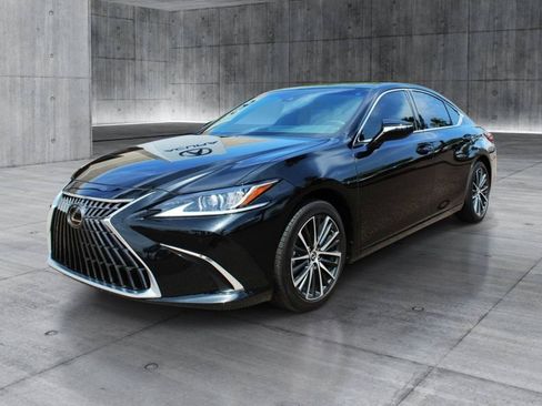 Used 2024 Lexus ES 350 w/ Premium Package FWD image 11
