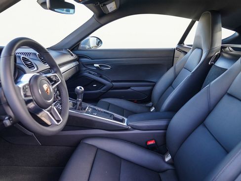 Used 2025 Porsche 718 Cayman S image 41