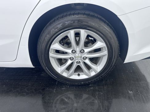 Used 2016 Chevrolet Malibu LT image 21