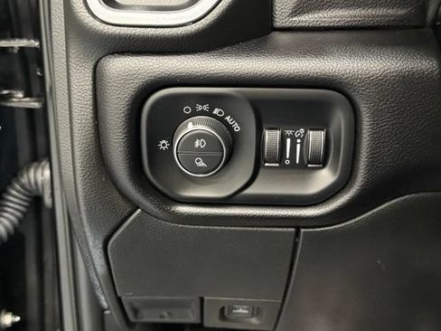 Used 2024 RAM 2500 Laramie AWD/4WD image 17