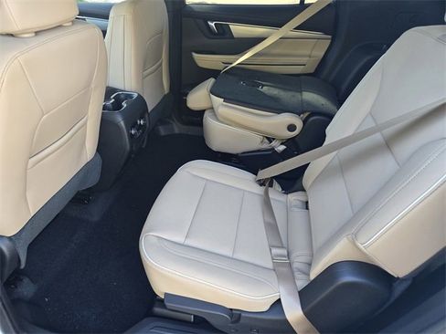 New 2026 Buick Enclave Preferred image 13