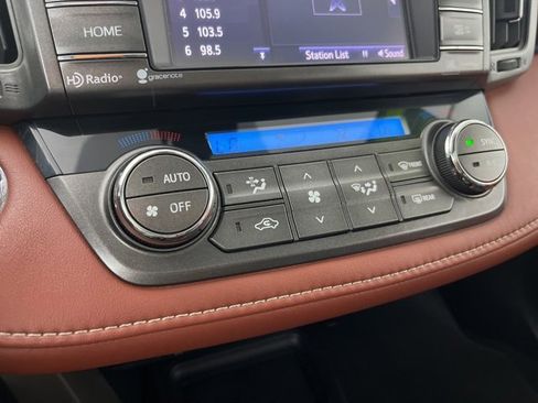 Used 2014 Toyota RAV4 Limited image 14