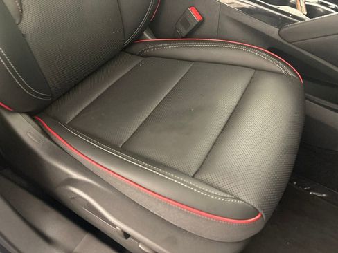 Used 2023 Buick Envision Essence w/ Sport Touring Package AWD/4WD image 29