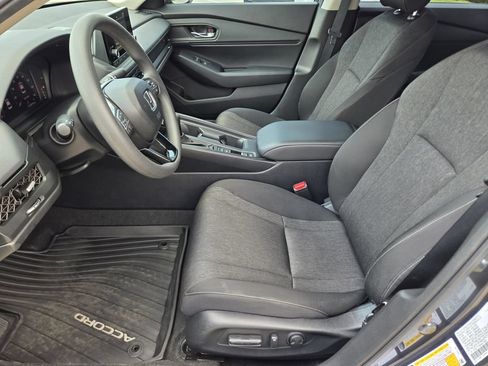 Certified 2025 Honda Accord SE image 12