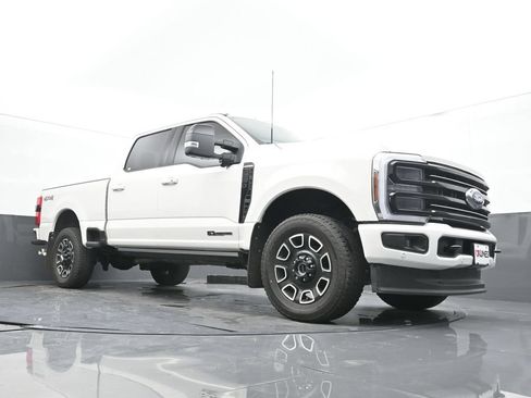 Used 2025 Ford F250 Platinum AWD/4WD image 35